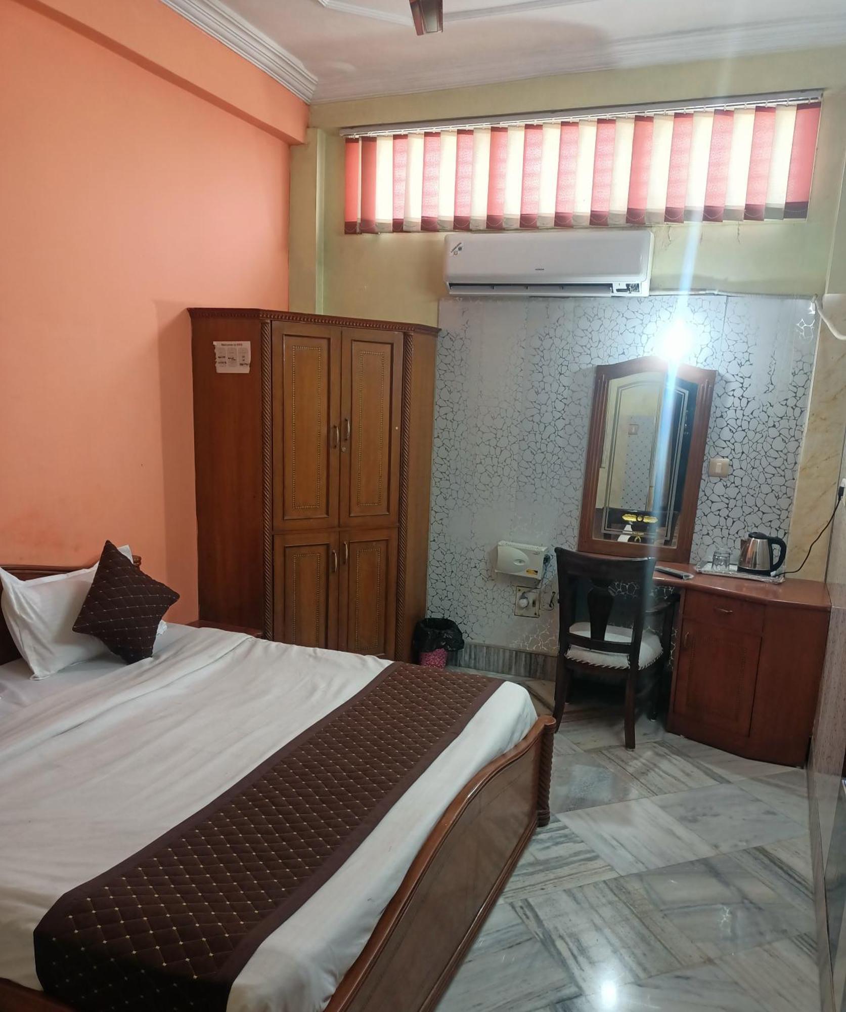 Hotel Riz Varanasi Exterior photo