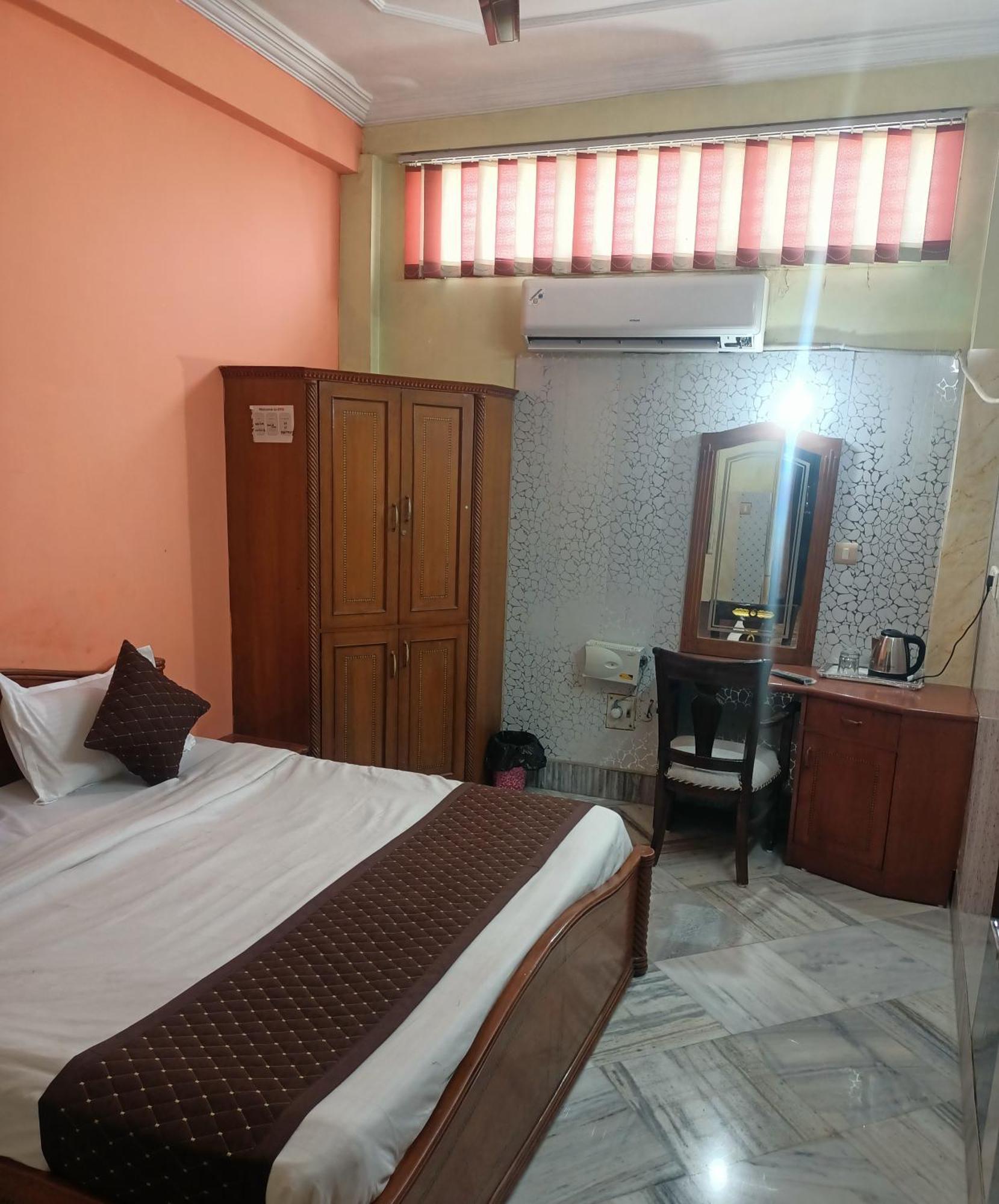 Hotel Riz Varanasi Exterior photo
