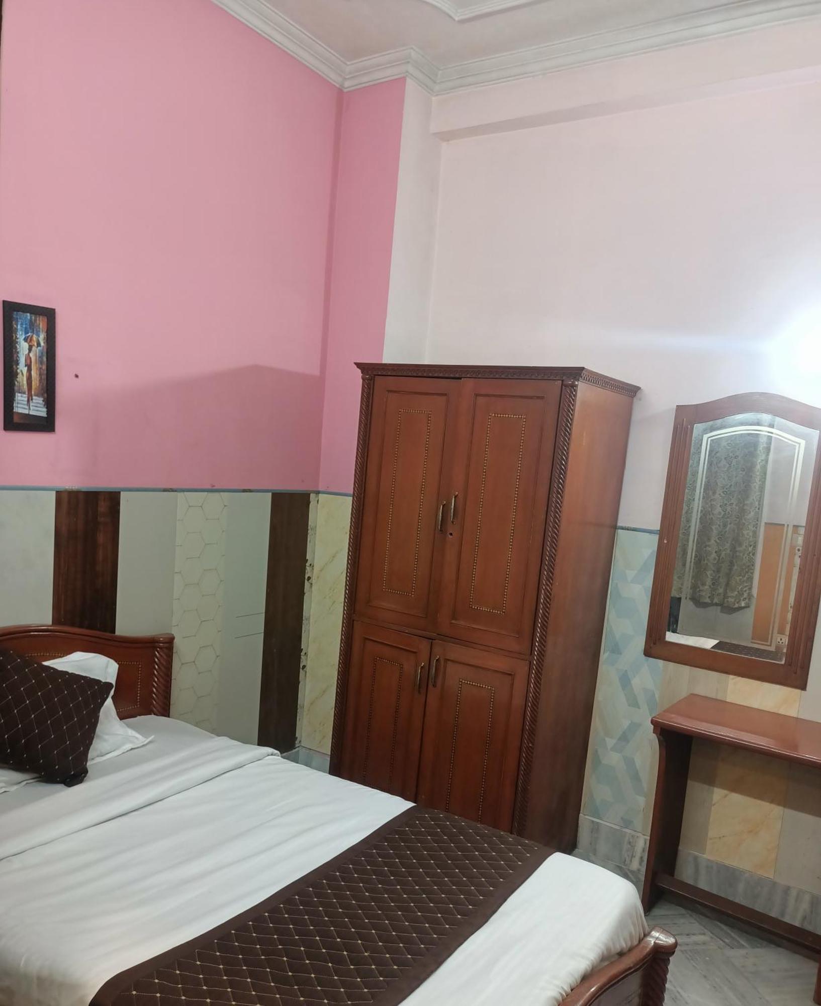 Hotel Riz Varanasi Exterior photo